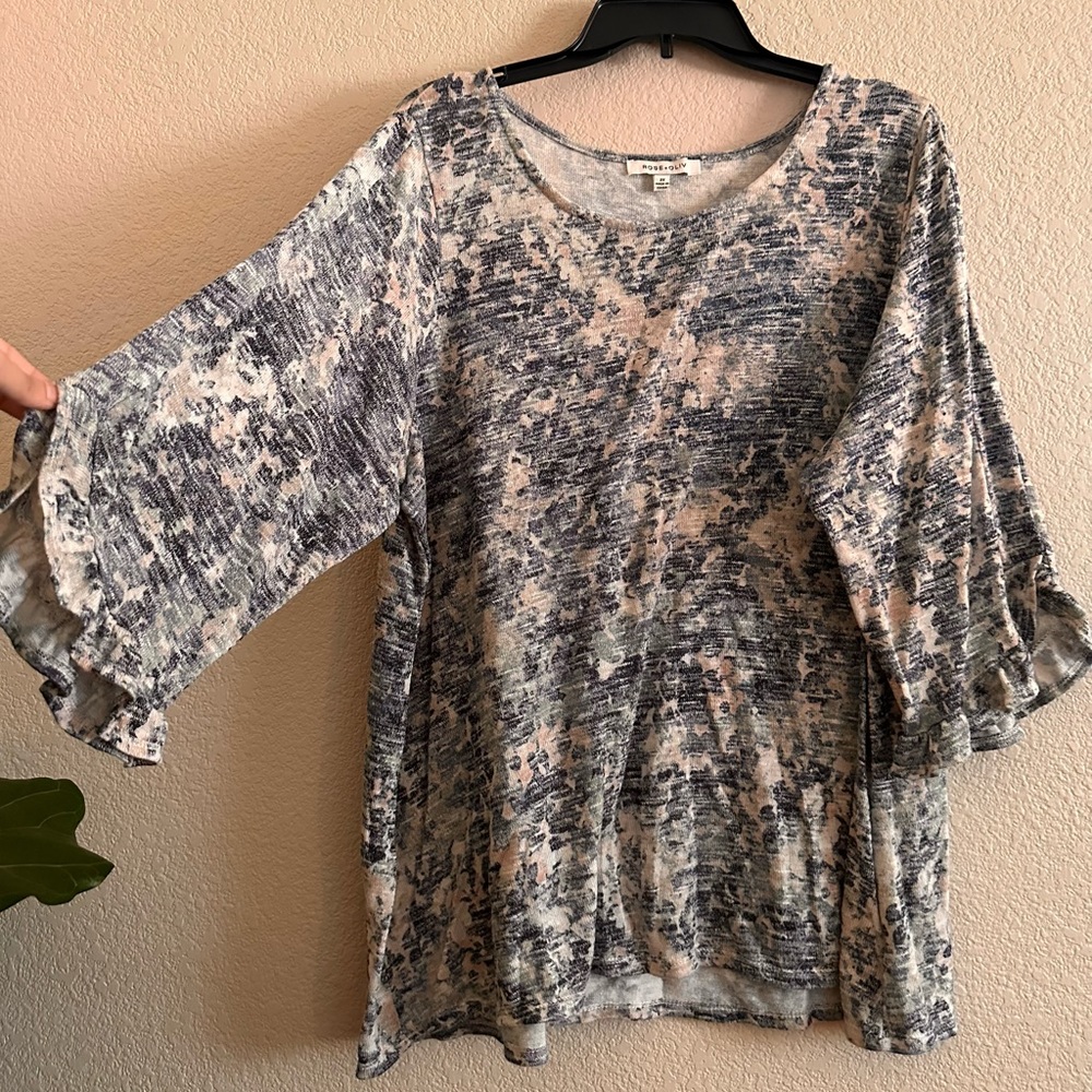 Women's blouse size 2X.